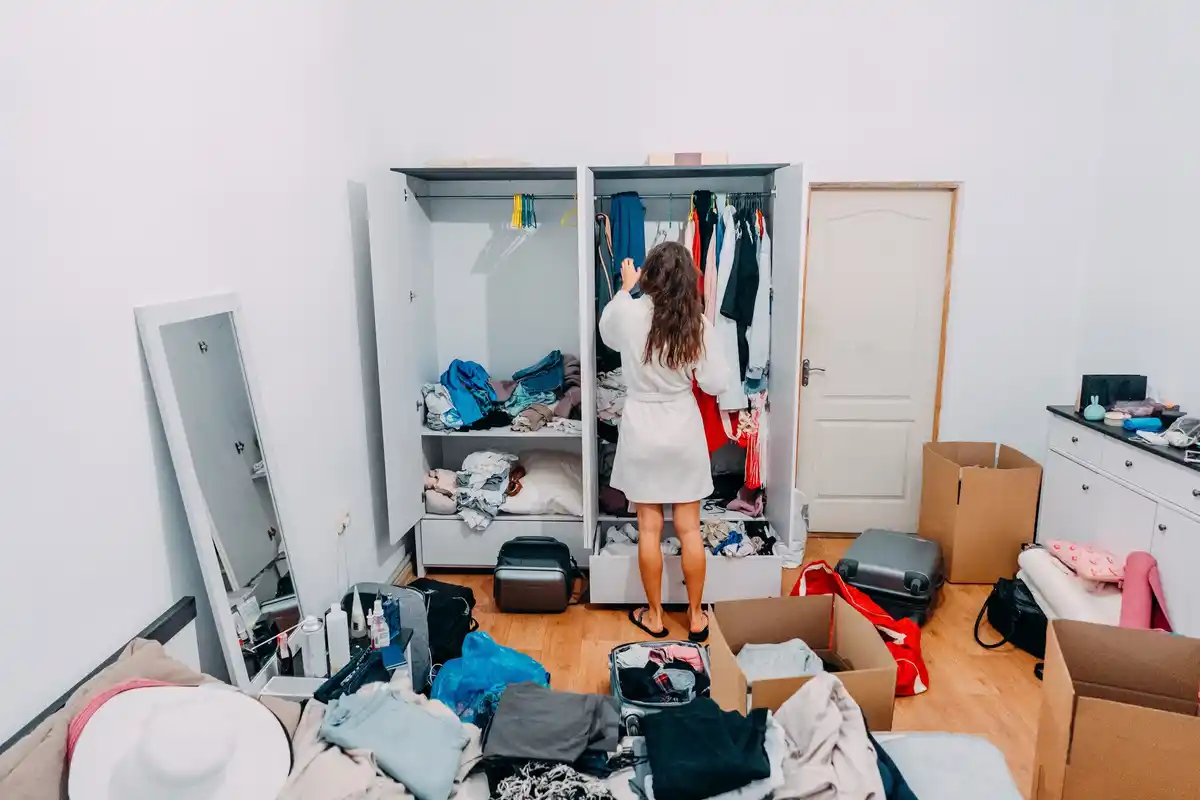 messy room clutter cleanup
