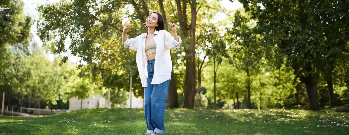 healthy lifestyle simple daily habits energetic person outdoors