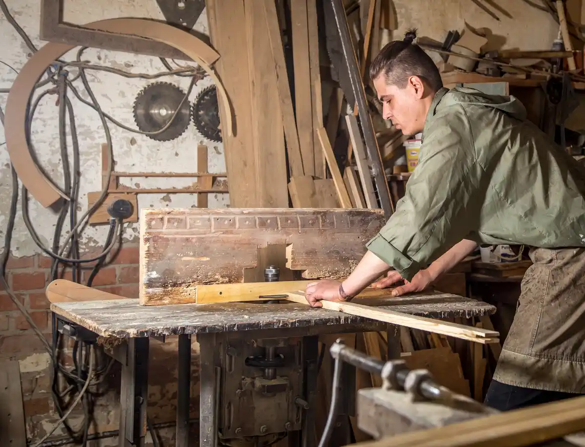 dutch handyman crafts woodworking tools workshop