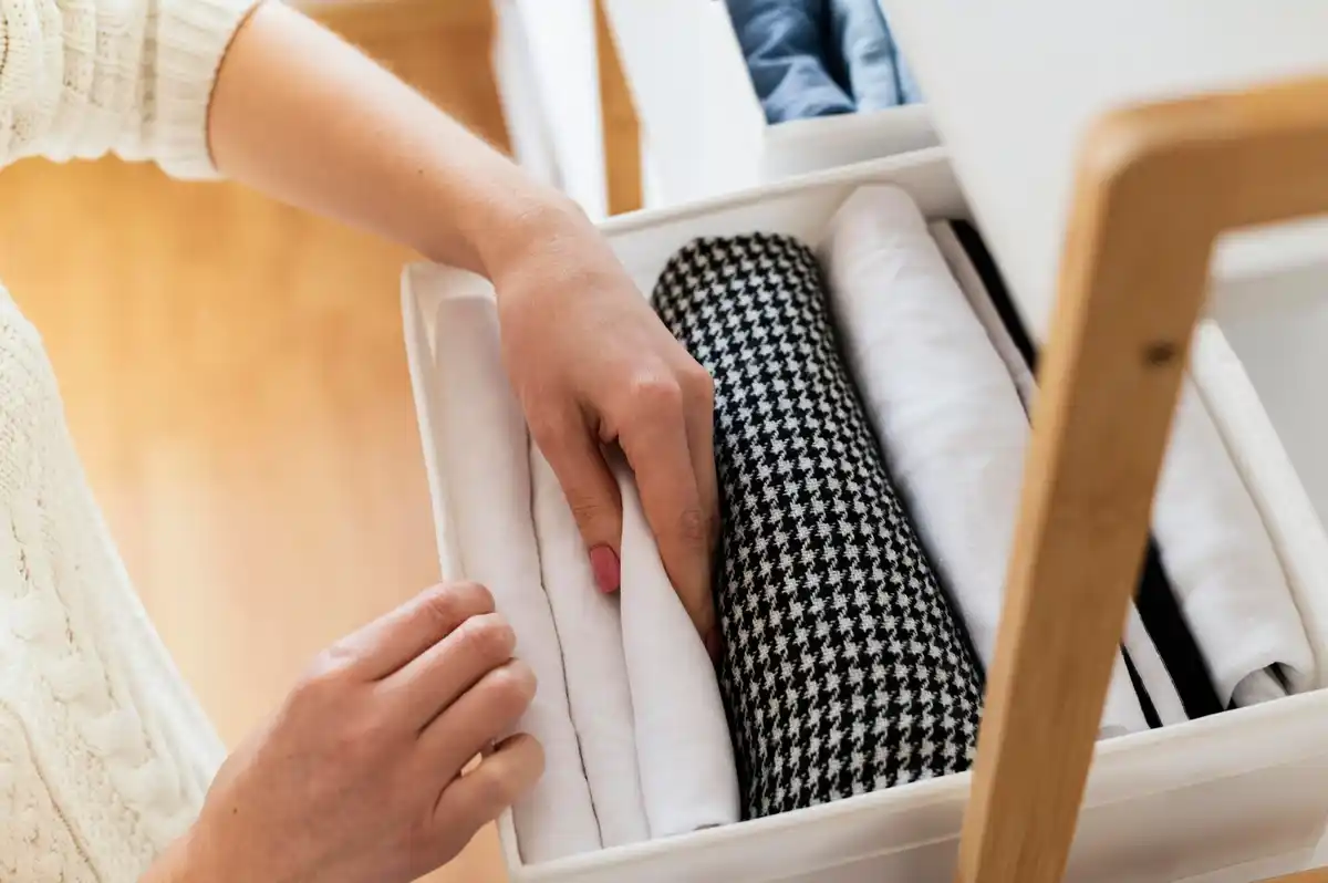 tidy home clutter organization