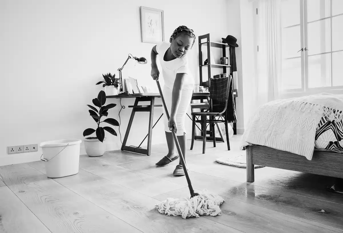 tidy Dutch home daily routine clean uncluttered room