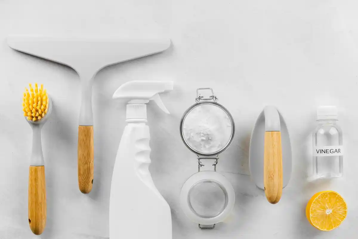 cleaning products mistakes home kitchen bathroom