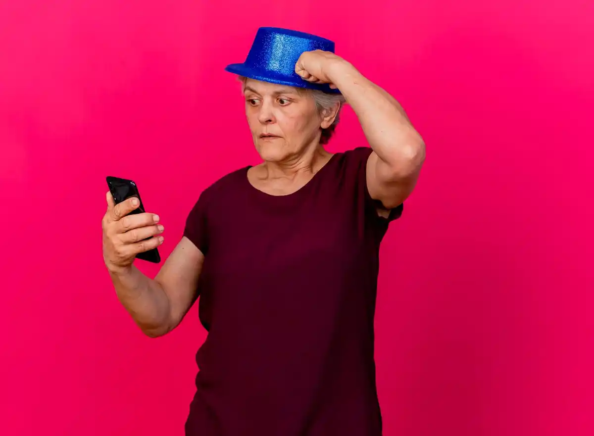 smartphone notifications overwhelmed user