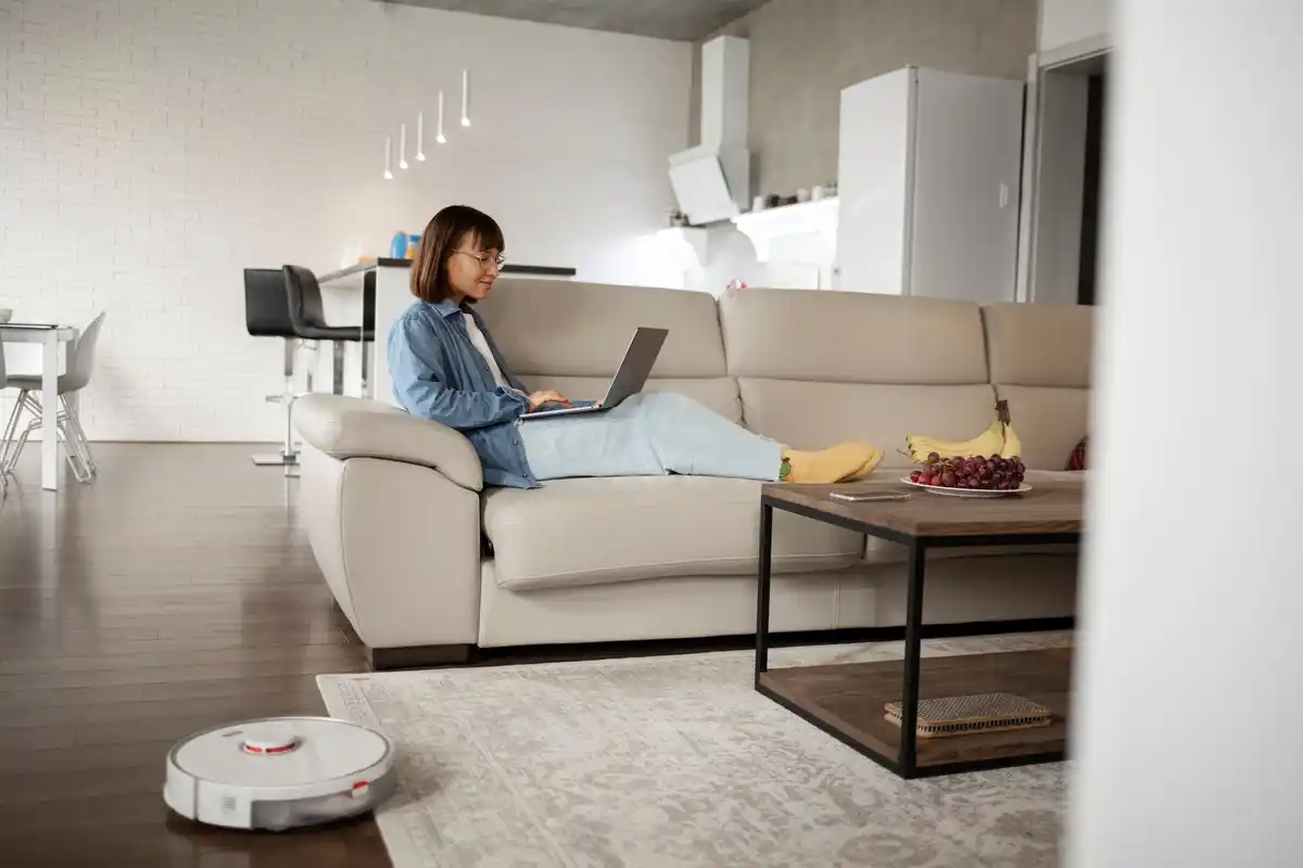 smart home gadgets Netherlands cozy living room