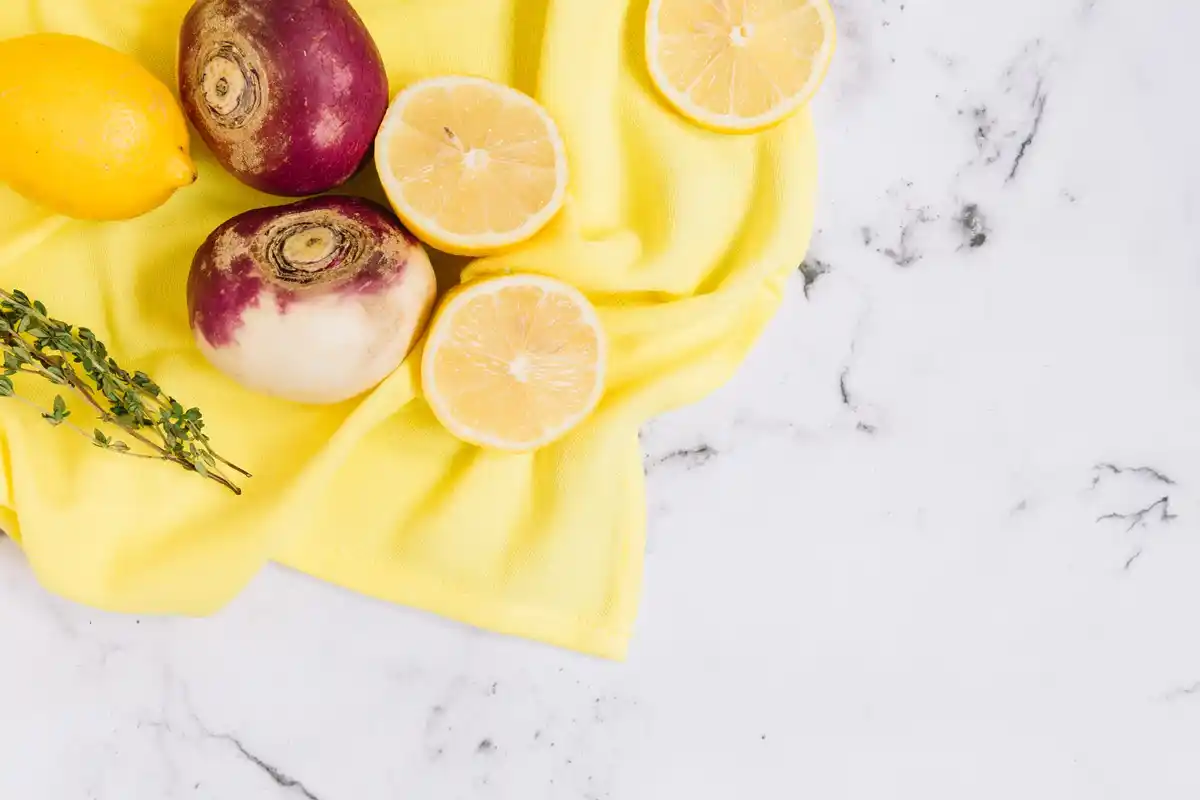 easy household cleaning hacks vinegar baking soda lemon microfiber cloth