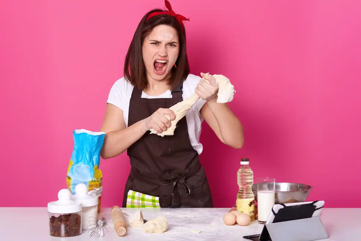 Dutch cleaning hacks kitchen household tips