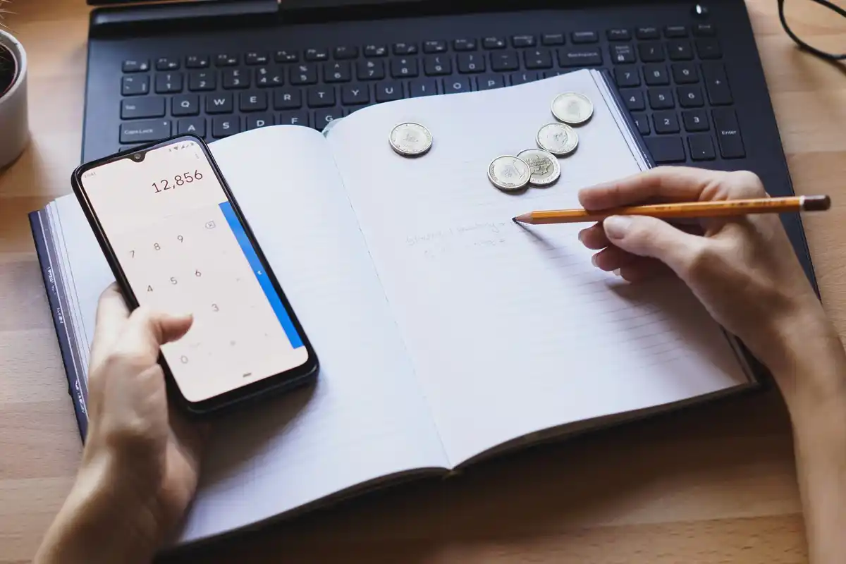 Smartphone with productivity apps automation task list