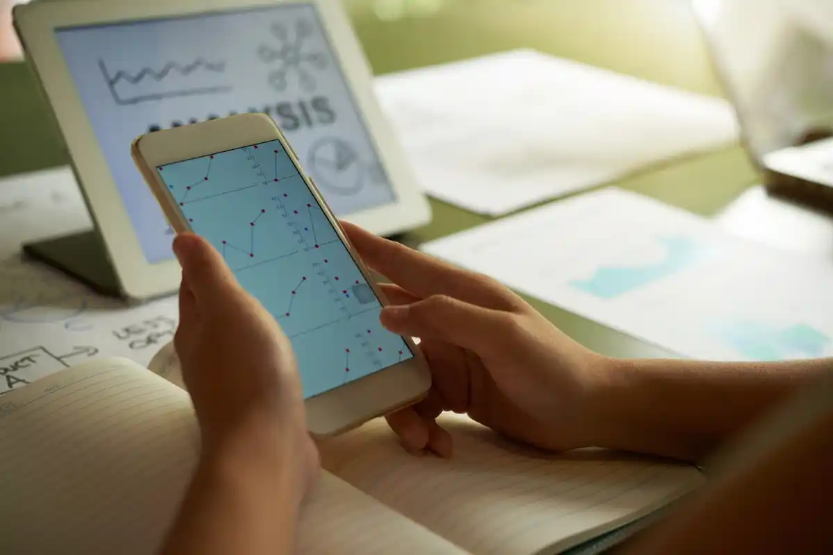 smartphone screen showing productivity apps and calendar