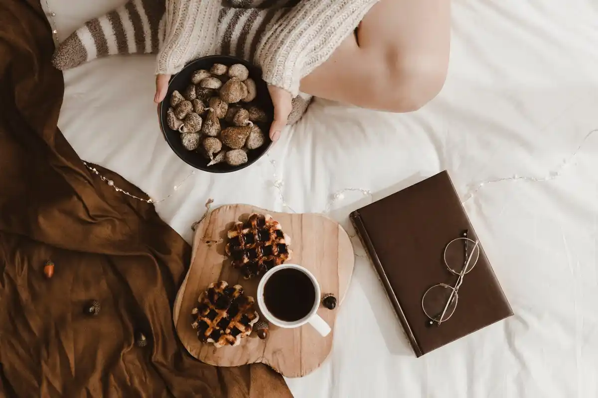 good night sleep routine cozy bedroom