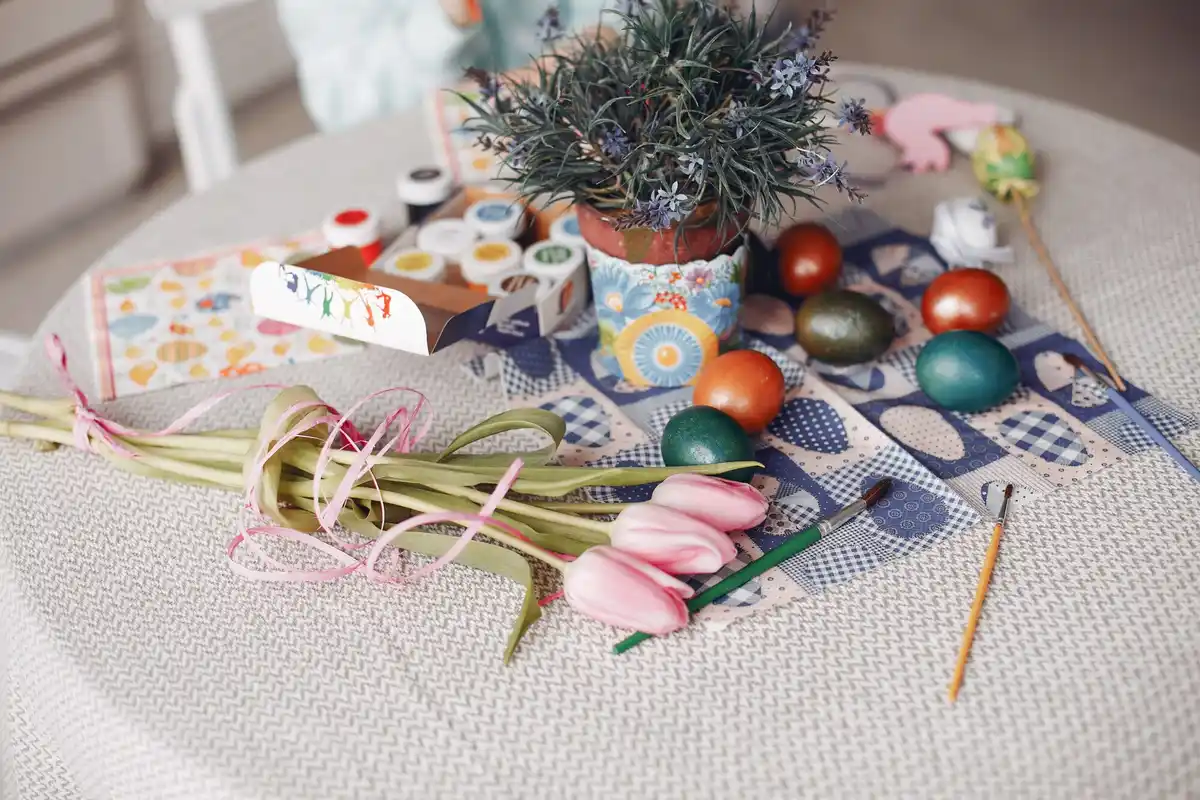 DIY home decor from recycled materials Dutch style