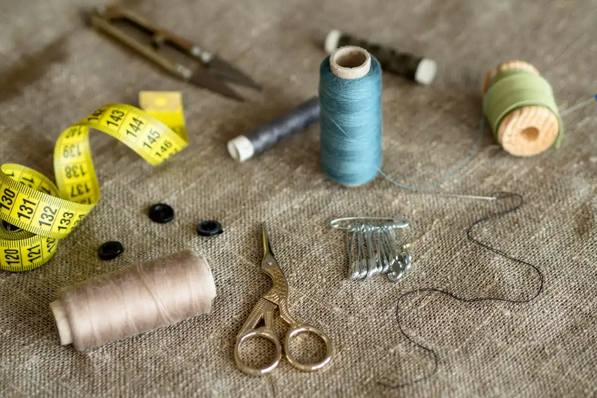Dutch craft embroidery tools