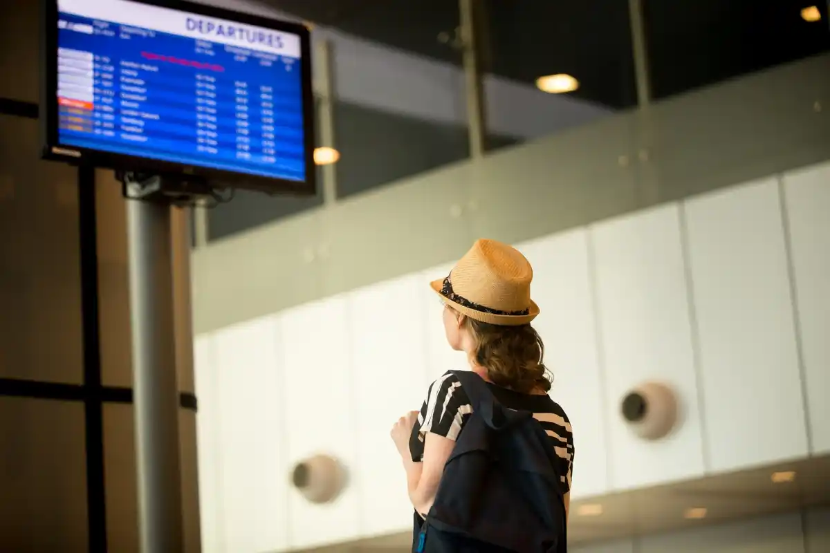 budget travel airport alternatives europe