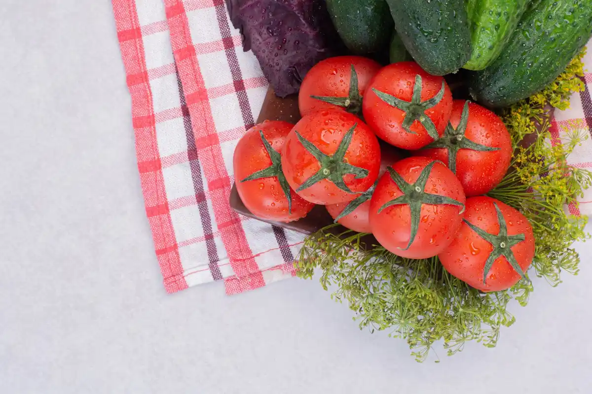 fresh vegetables in fridge wrapped paper towel