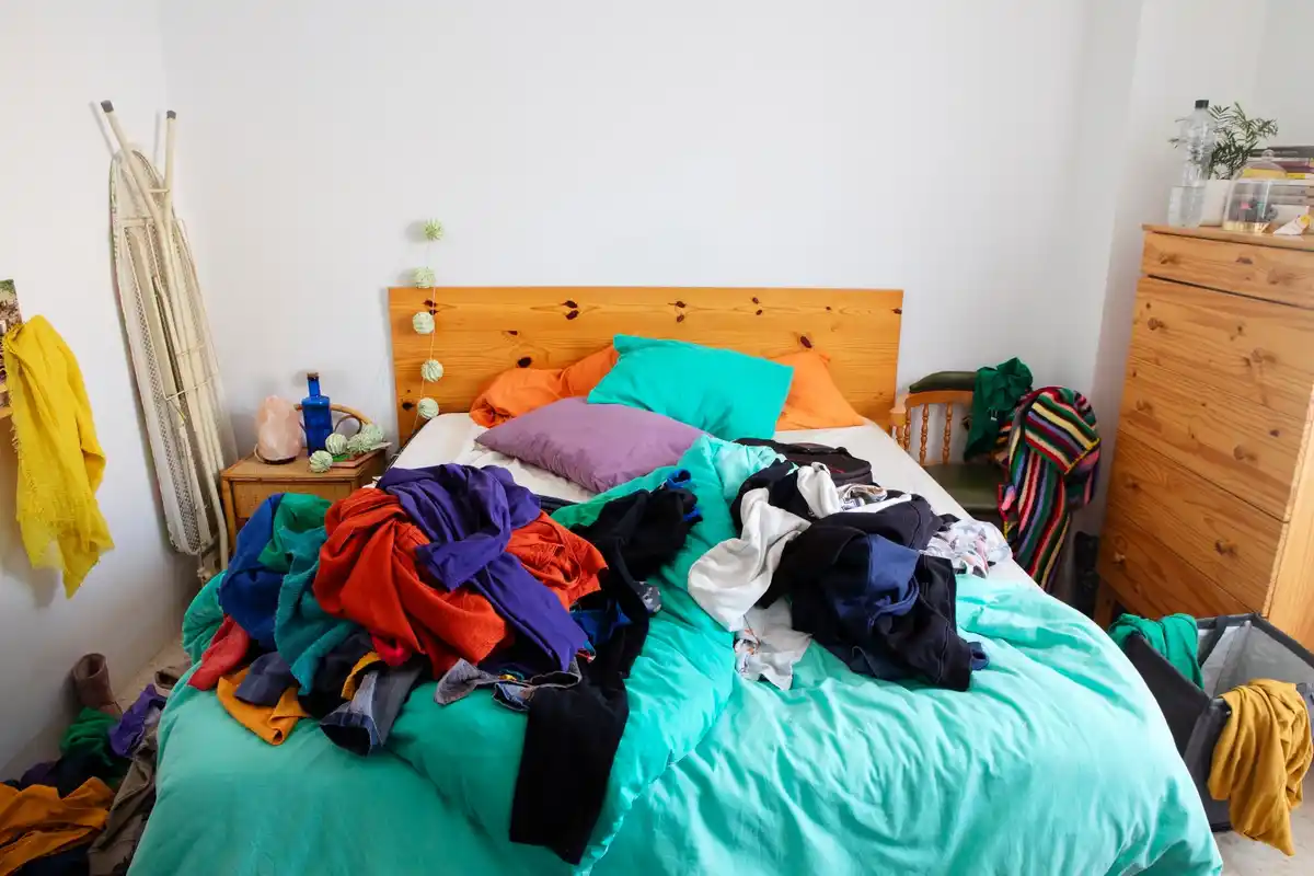 messy home clutter time management