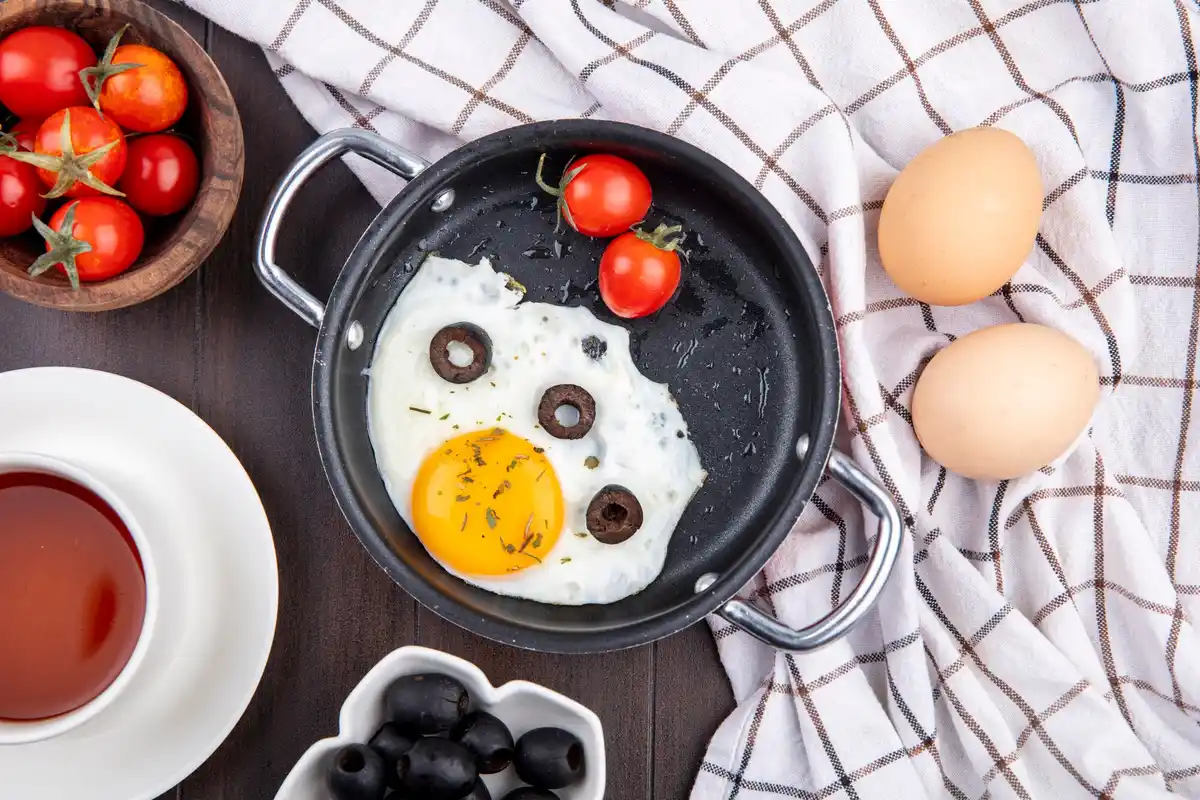 fried egg sticking to pan