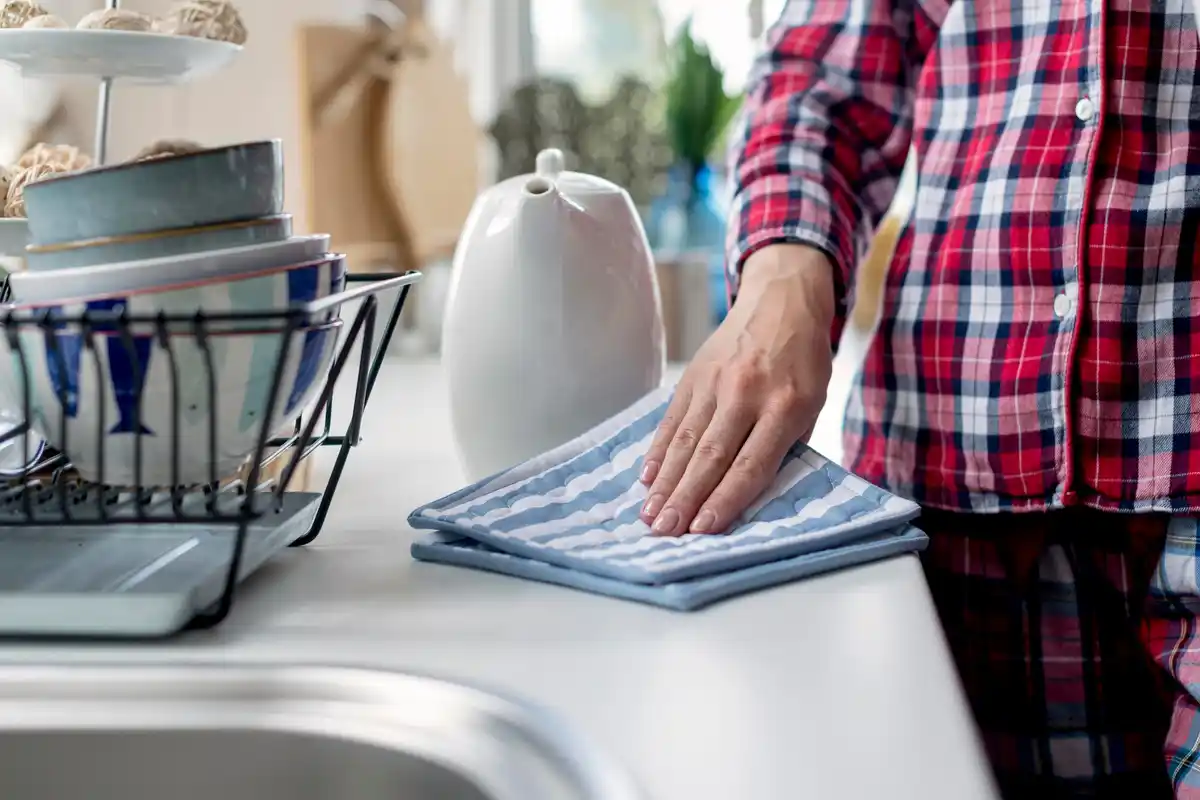 Dutch kitchen microfiber cloth cleaning