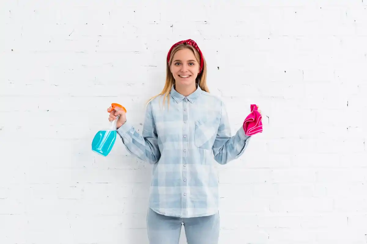 time saving household cleaning hacks Netherlands