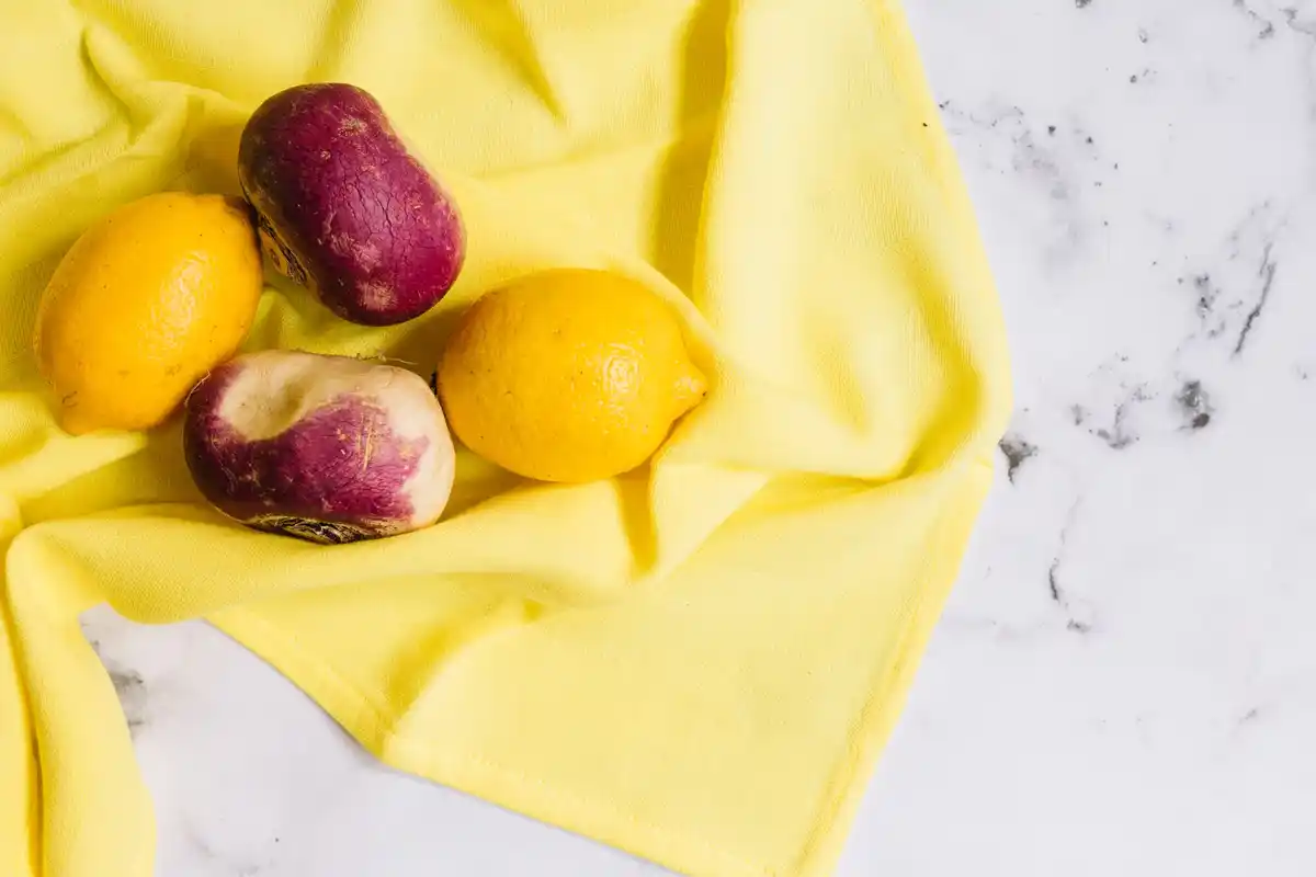 clean microfiber cloth kitchen