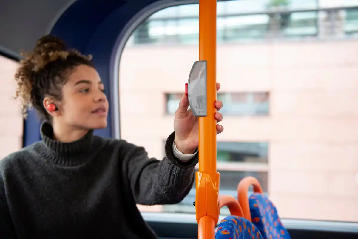 public transport ticket discount Netherlands