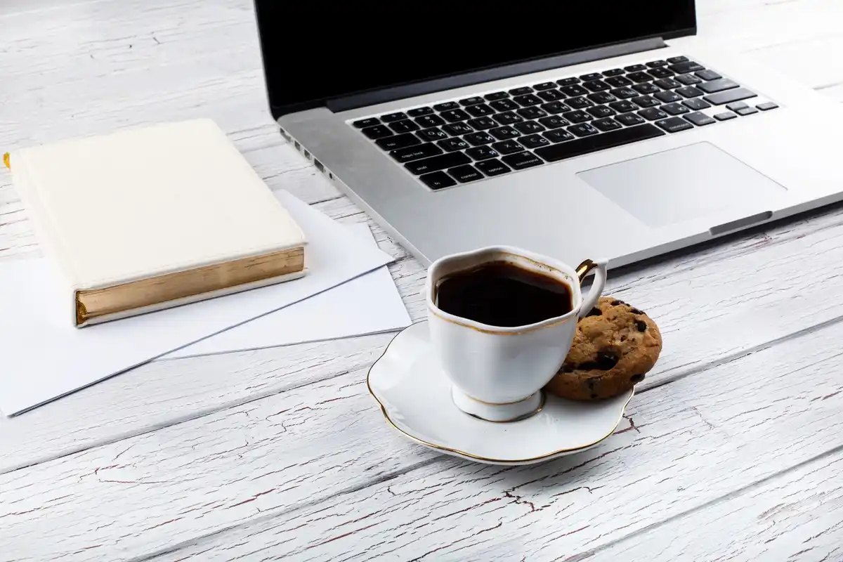 time blocking productivity working focused Dutch coffee laptop