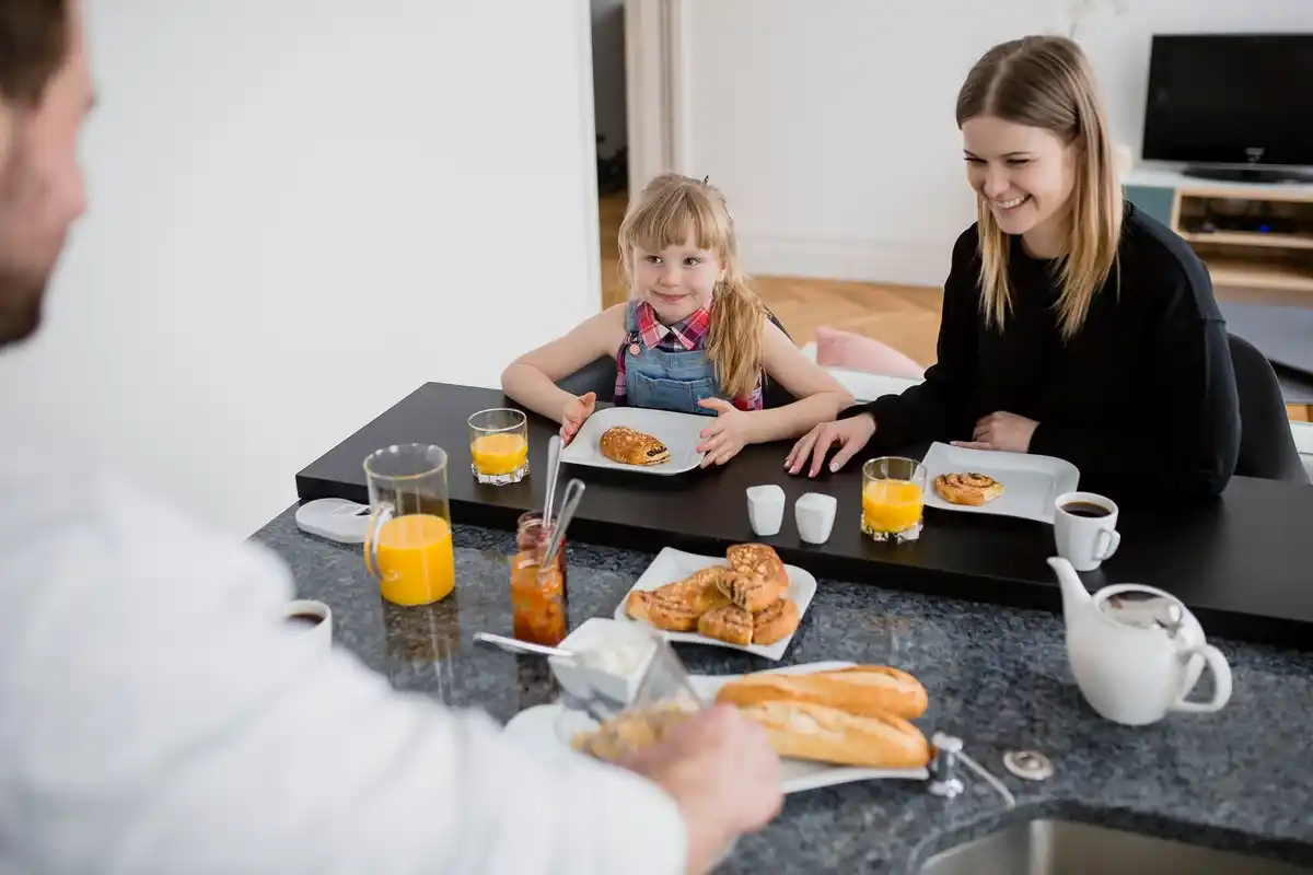 healthy family breakfast morning Netherlands