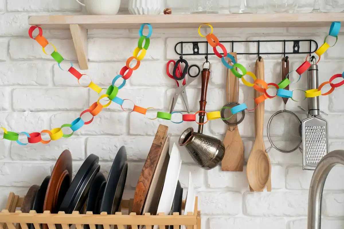organized shelf with baskets Dutch home tips