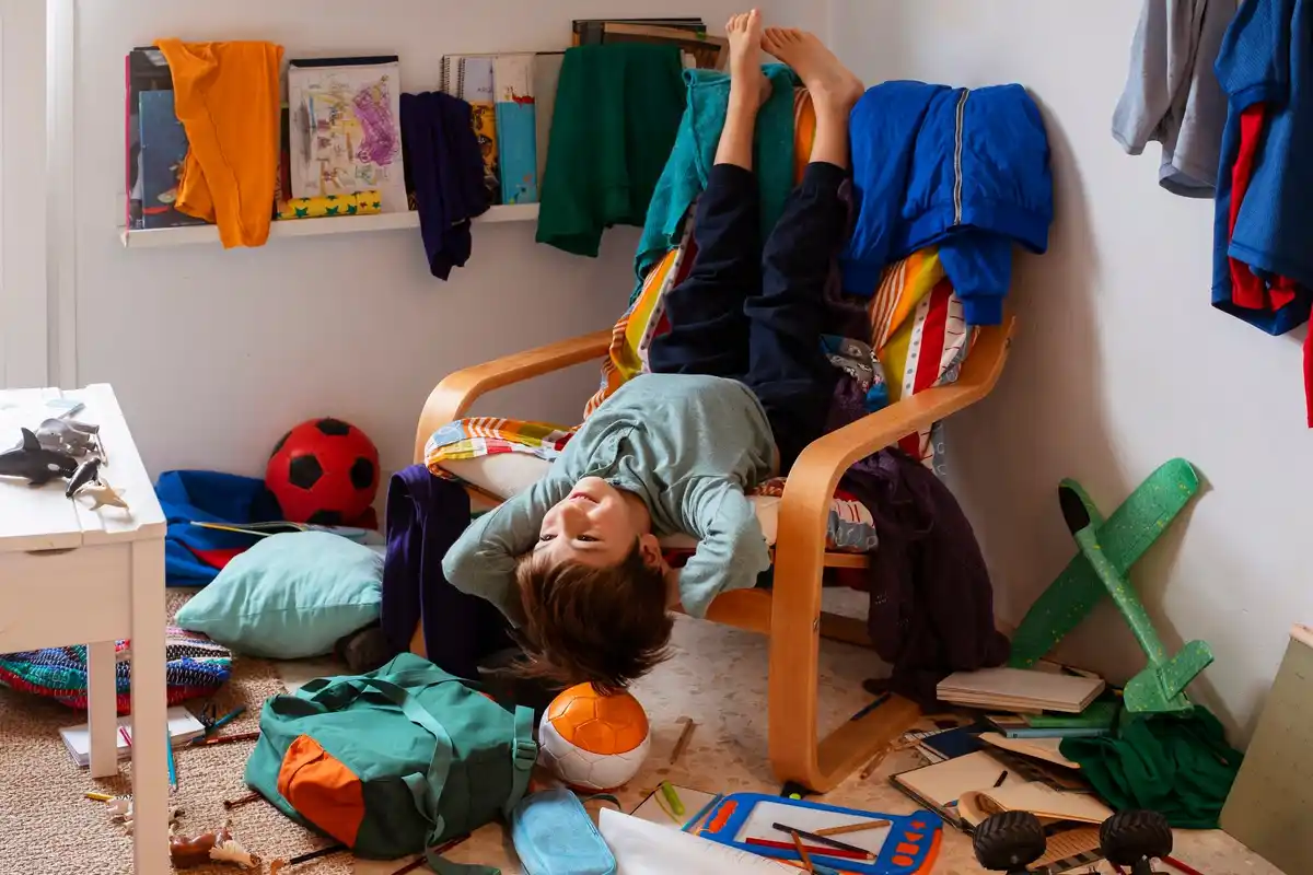 cluttered room messy before organizing