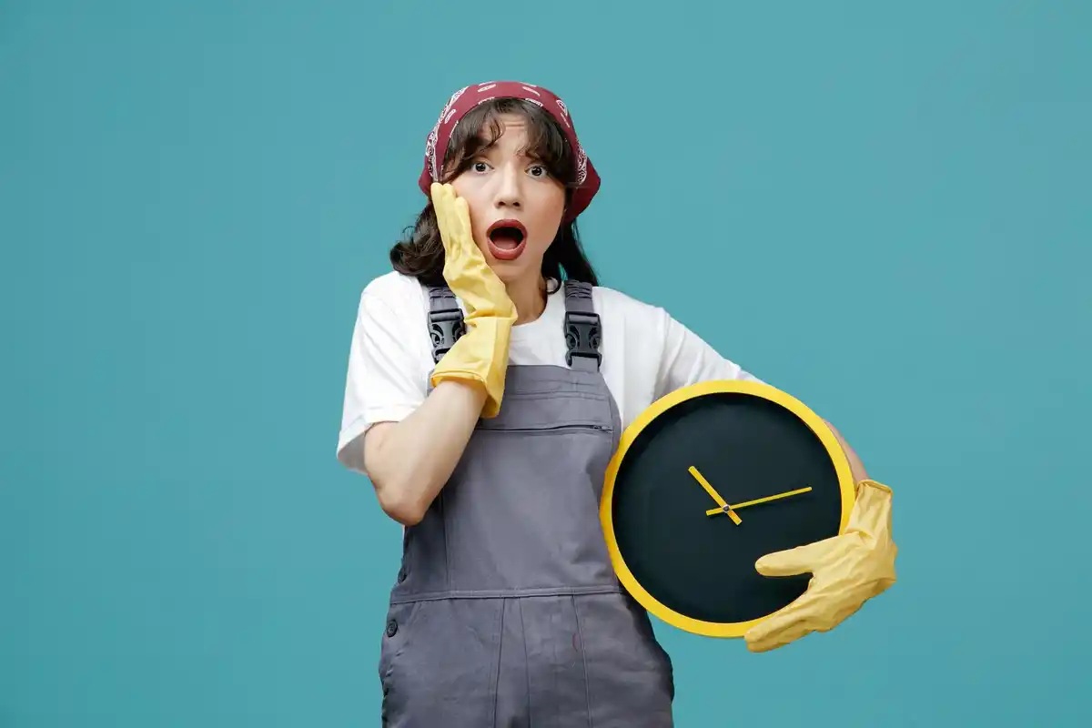 timer cleaning house