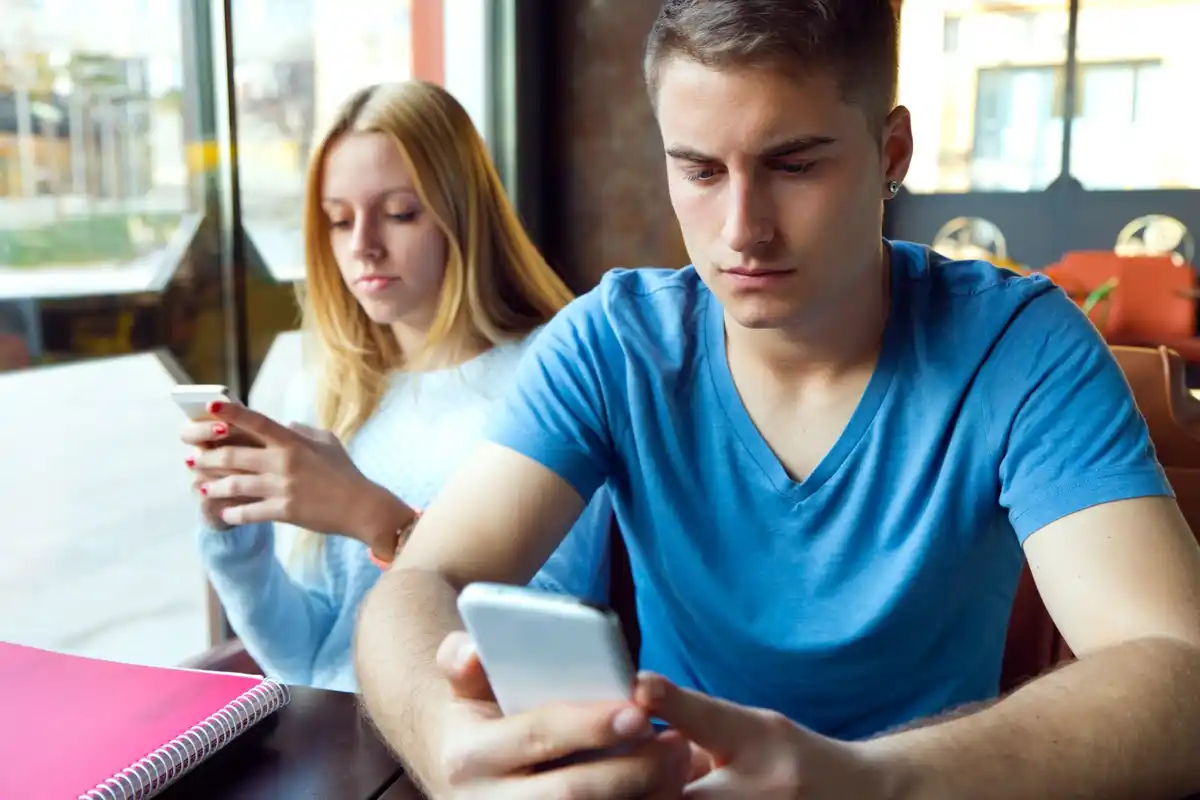 smartphone usage tips Netherlands