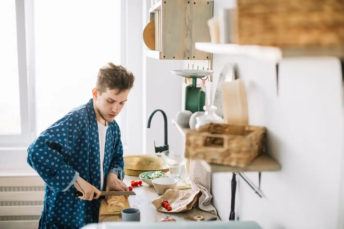 small organized Dutch apartment space saving hacks