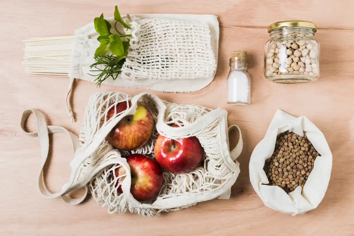 DIY home projects with simple recycled materials