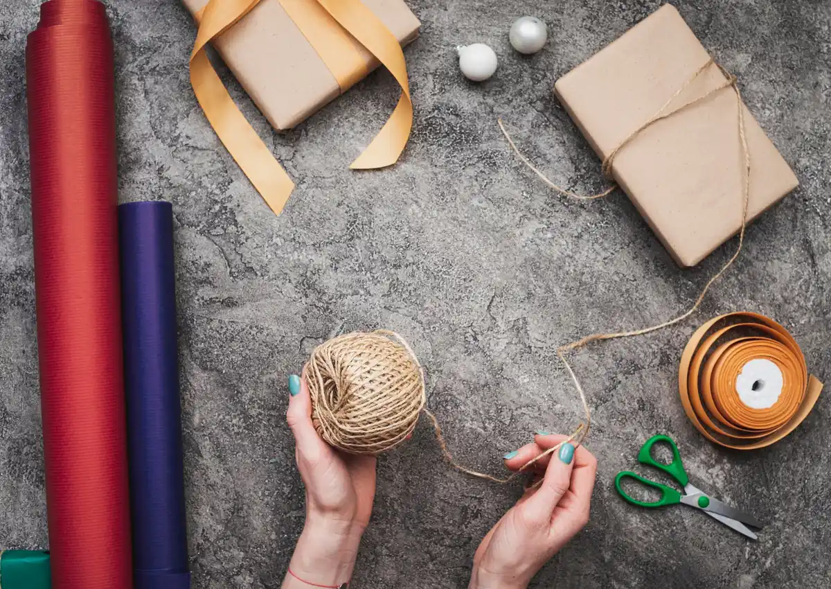 dutch knitting tools and yarn