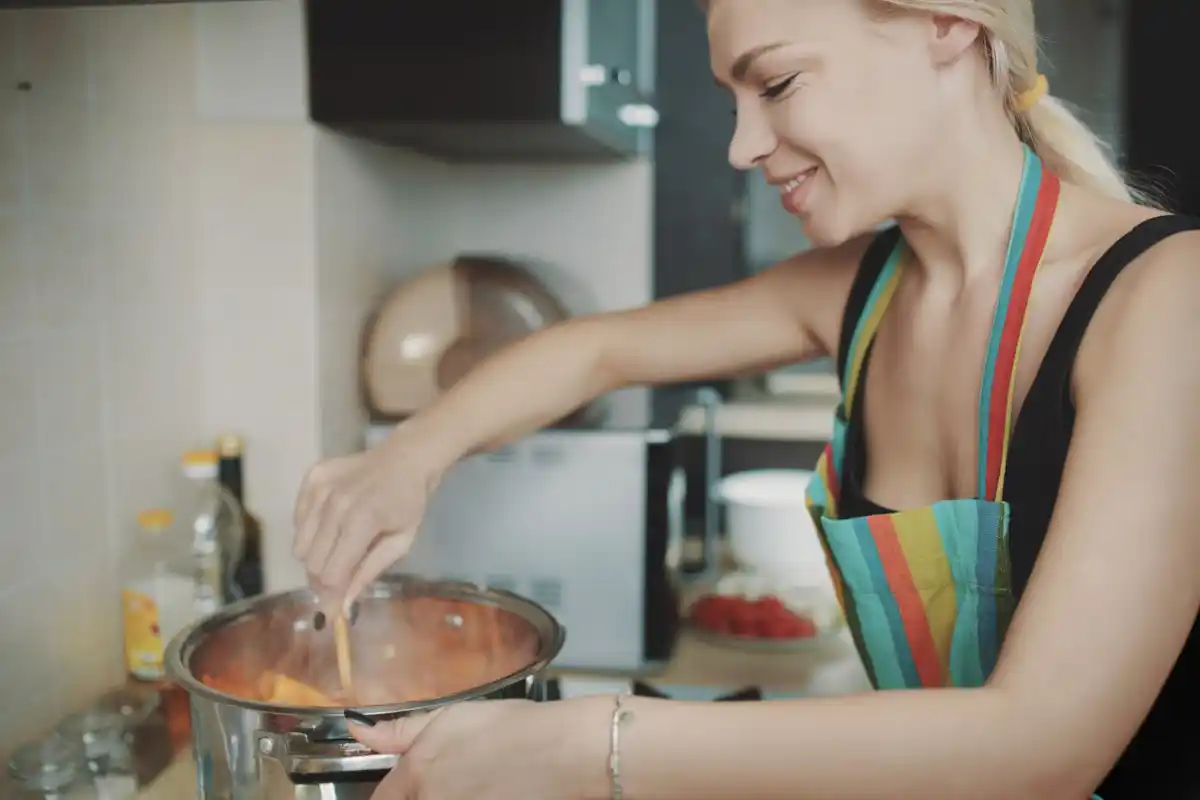 kitchen hacks easy cooking tips