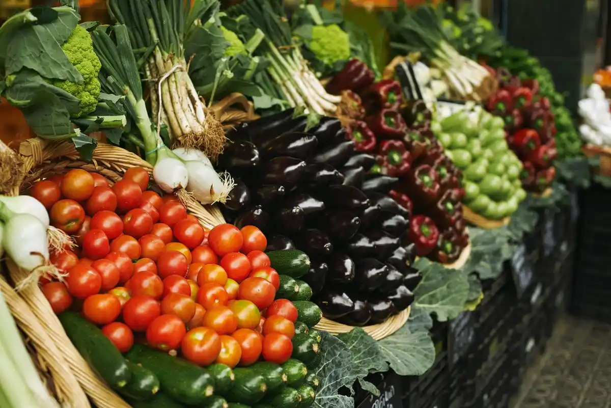 Dutch fresh vegetables market preparation
