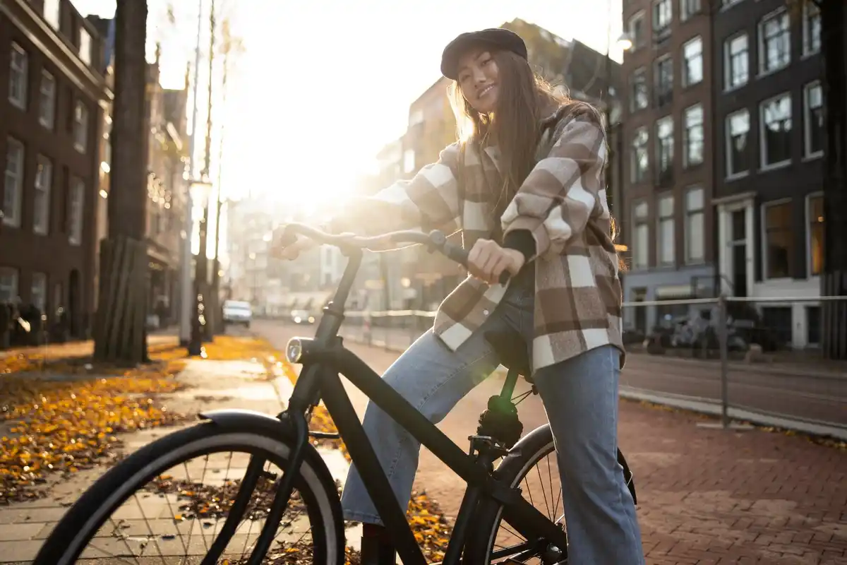commuting by bike Amsterdam urban fitness